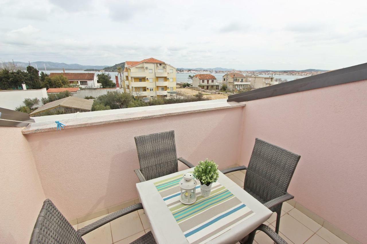 Apartments Josip Murter Exterior photo