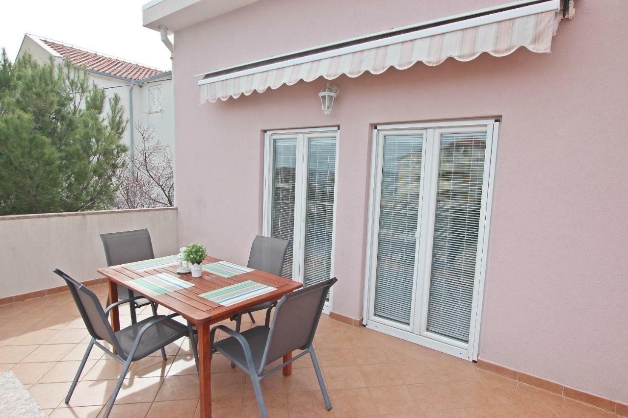 Apartments Josip Murter Exterior photo