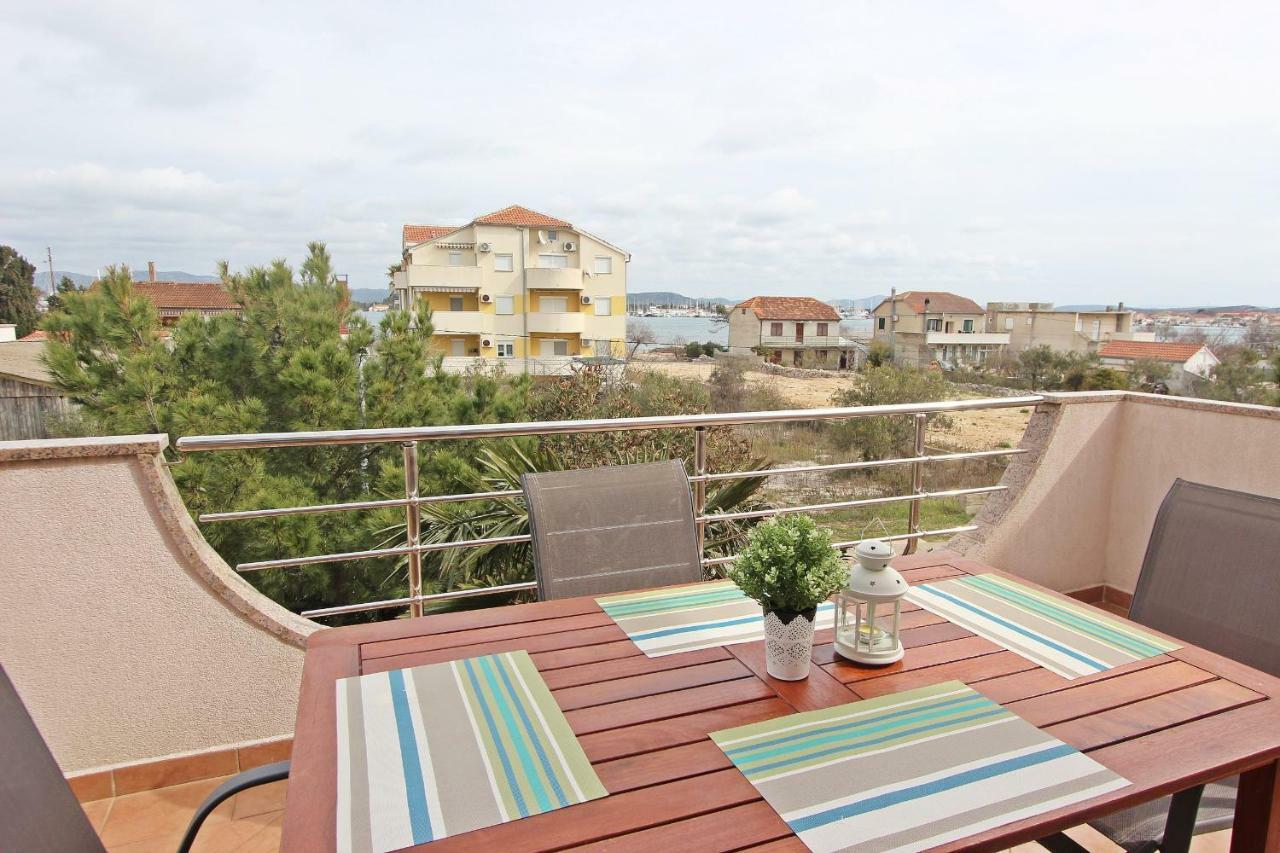 Apartments Josip Murter Exterior photo