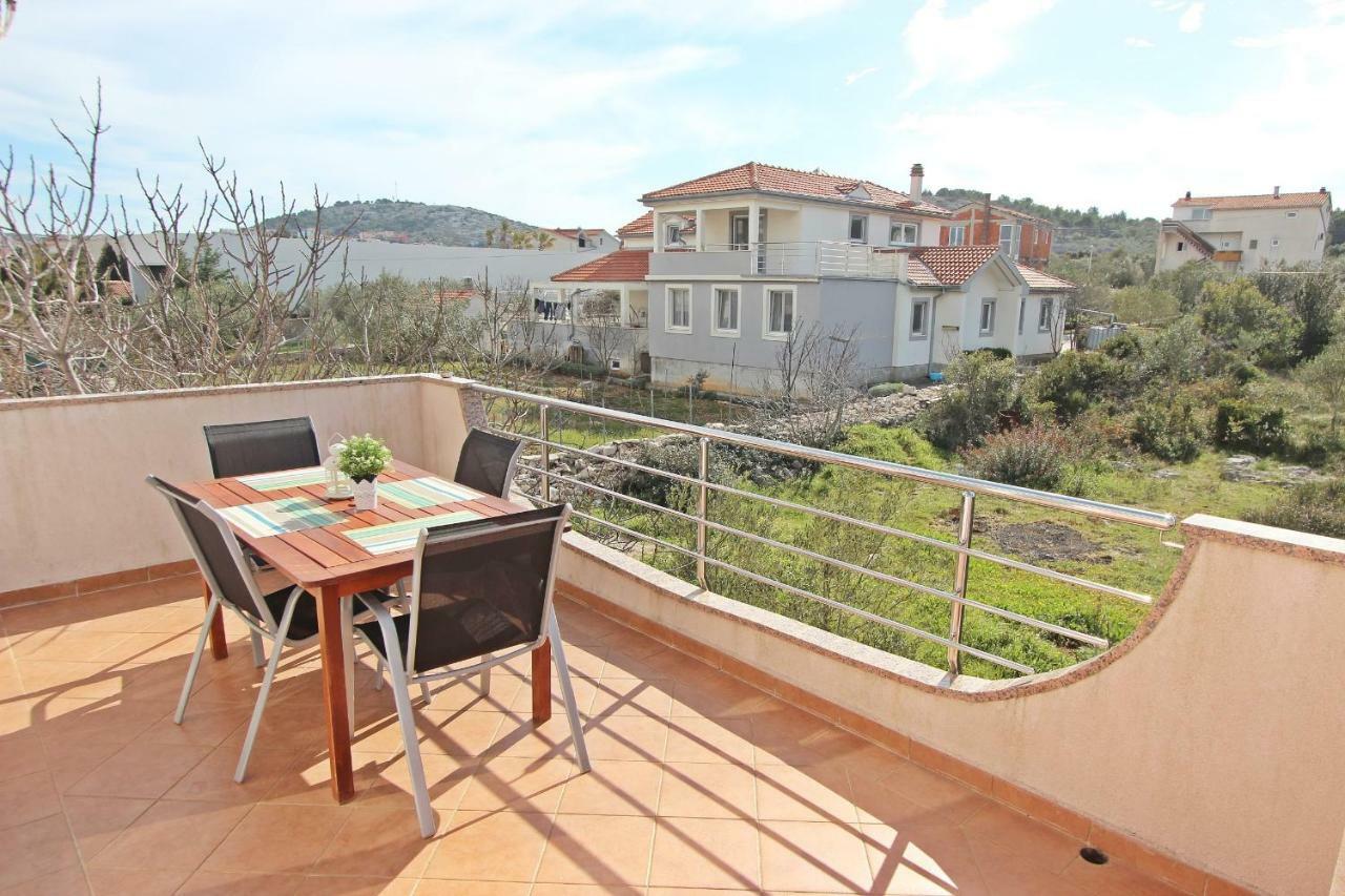 Apartments Josip Murter Exterior photo
